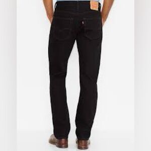 NWOT Levi's Men's 505 Regular Mid Rise Regular Fit
Straight Leg Jeans - Black